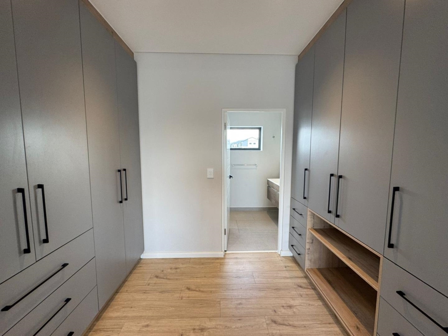 4 Bedroom Property for Sale in Sandown Western Cape